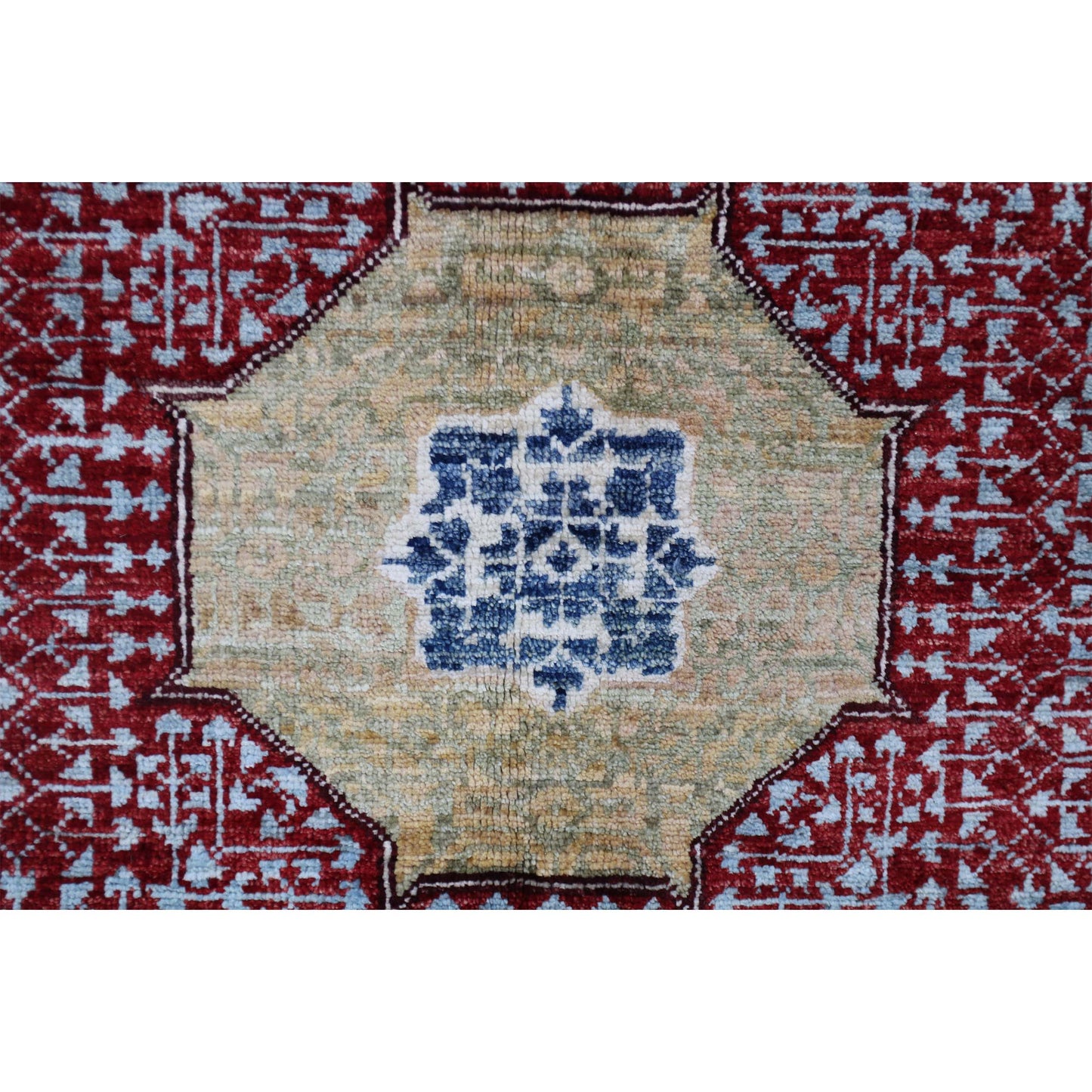 ARYANA MAMLU LIGHT GREEN / RED 7'10" X 10'4"