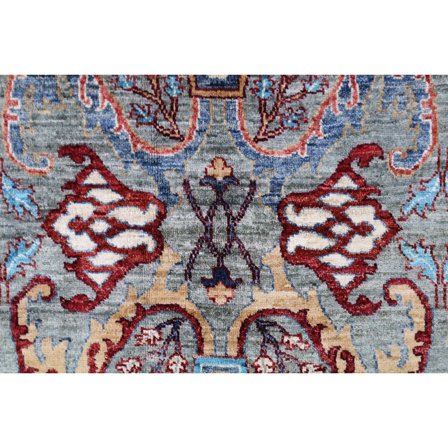 ARYANA BIJAR LIGHT GREEN / RED 7'11" X 10'5"