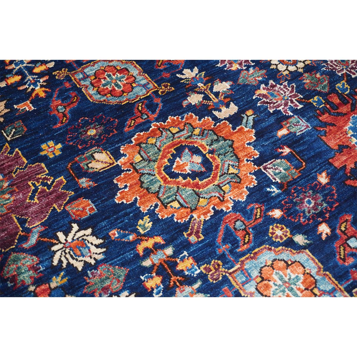 ARYANA ARYAN BLUE / RED 8'1" X 10'4"