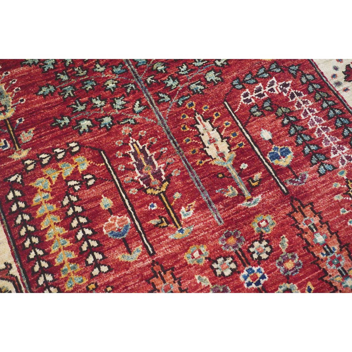 ARYANA ARYAN RED / BEIGE 2'8" X 13'8"