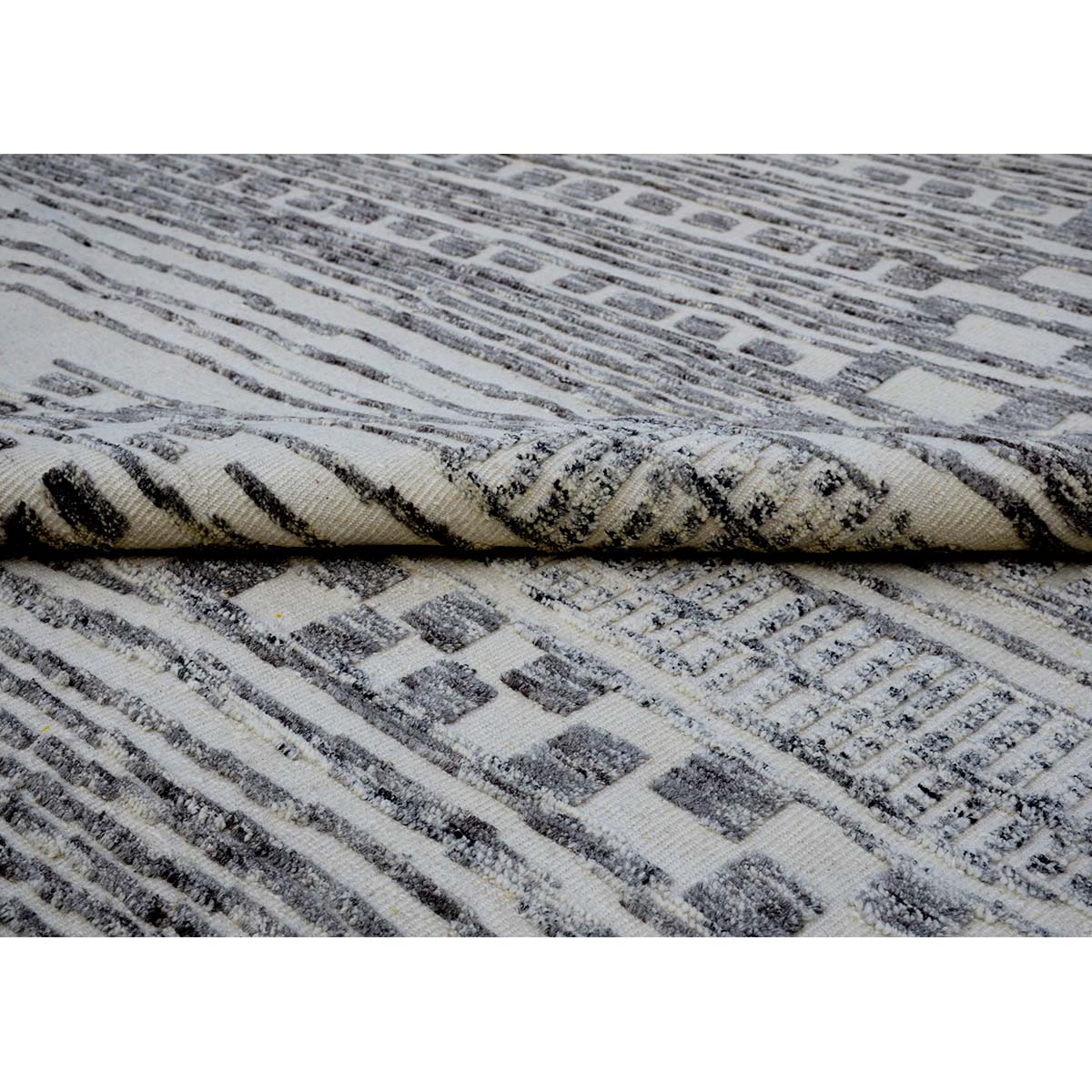 MOROCCAN 359TZ NATURAL / CHARCOAL