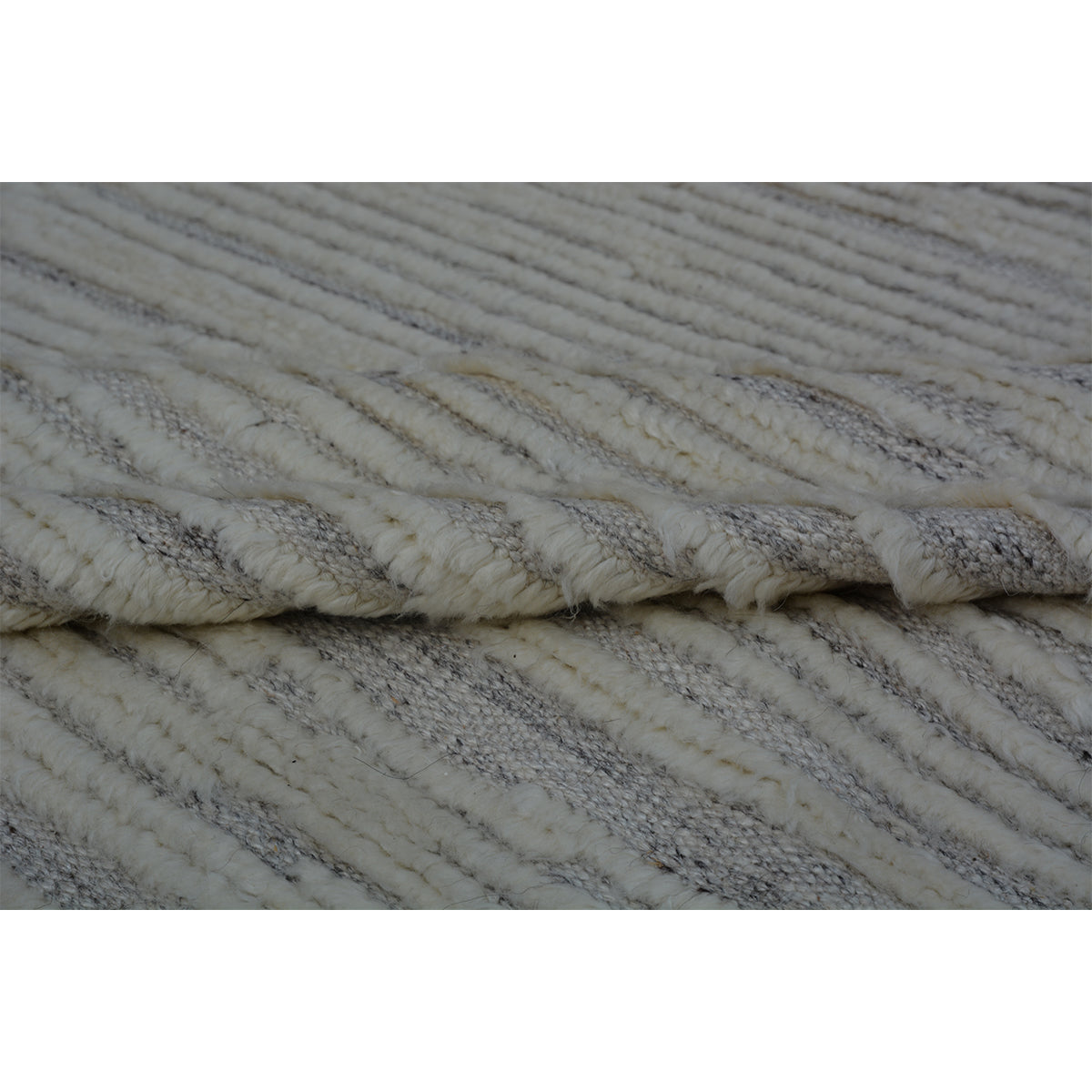 MOROCCAN 857TZ IVORY / SILVER