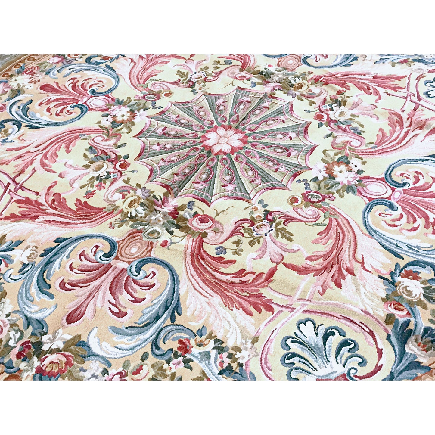 RENAISSANCE SAVONNERIE S-162 GOLD 8'1" X 8'1"