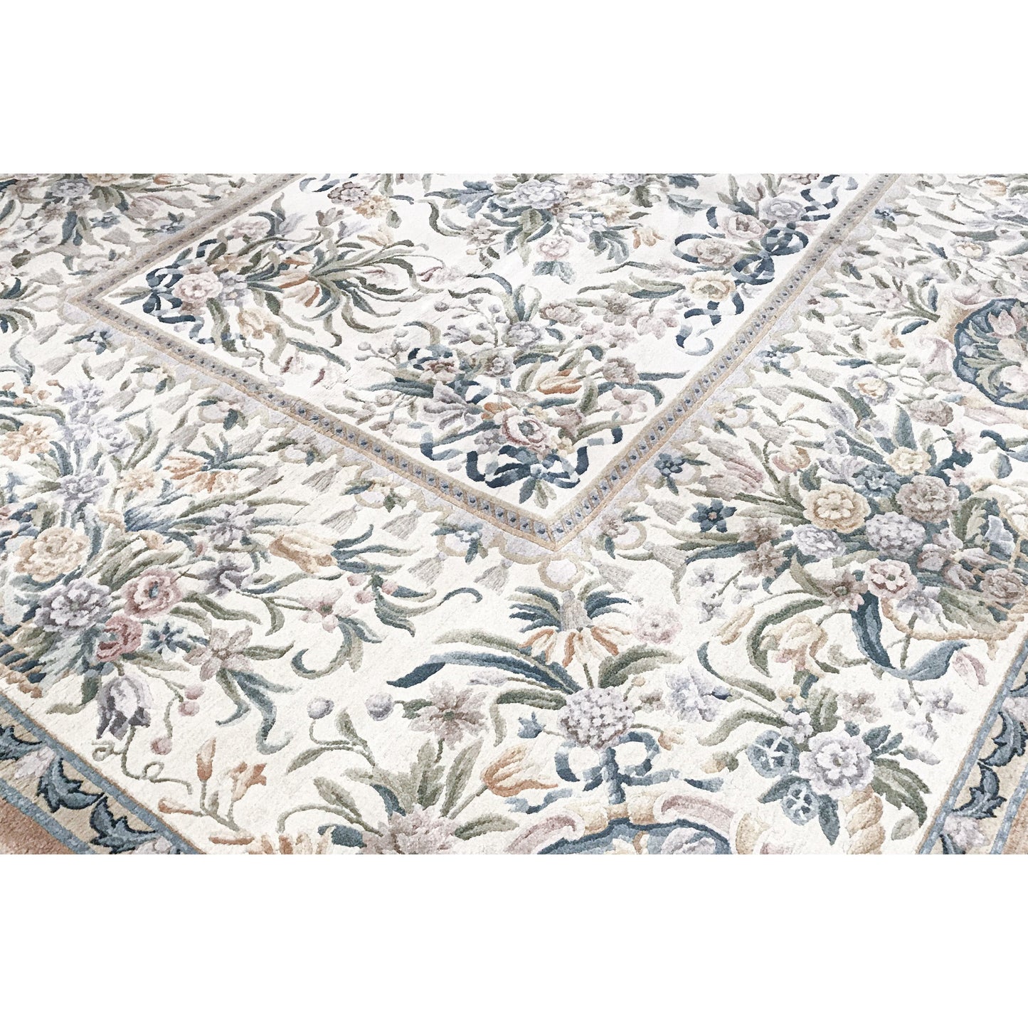 RENAISSANCE SAVONNERIE S145I IVORY 8' X 10'1"