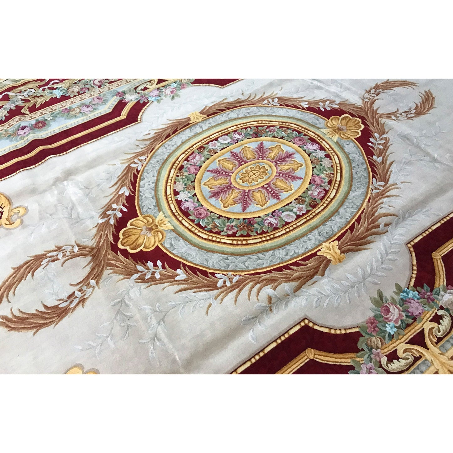 RENAISSANCE SAVONNERIE S-186 IVORY / RED 10'1" X 14'1"