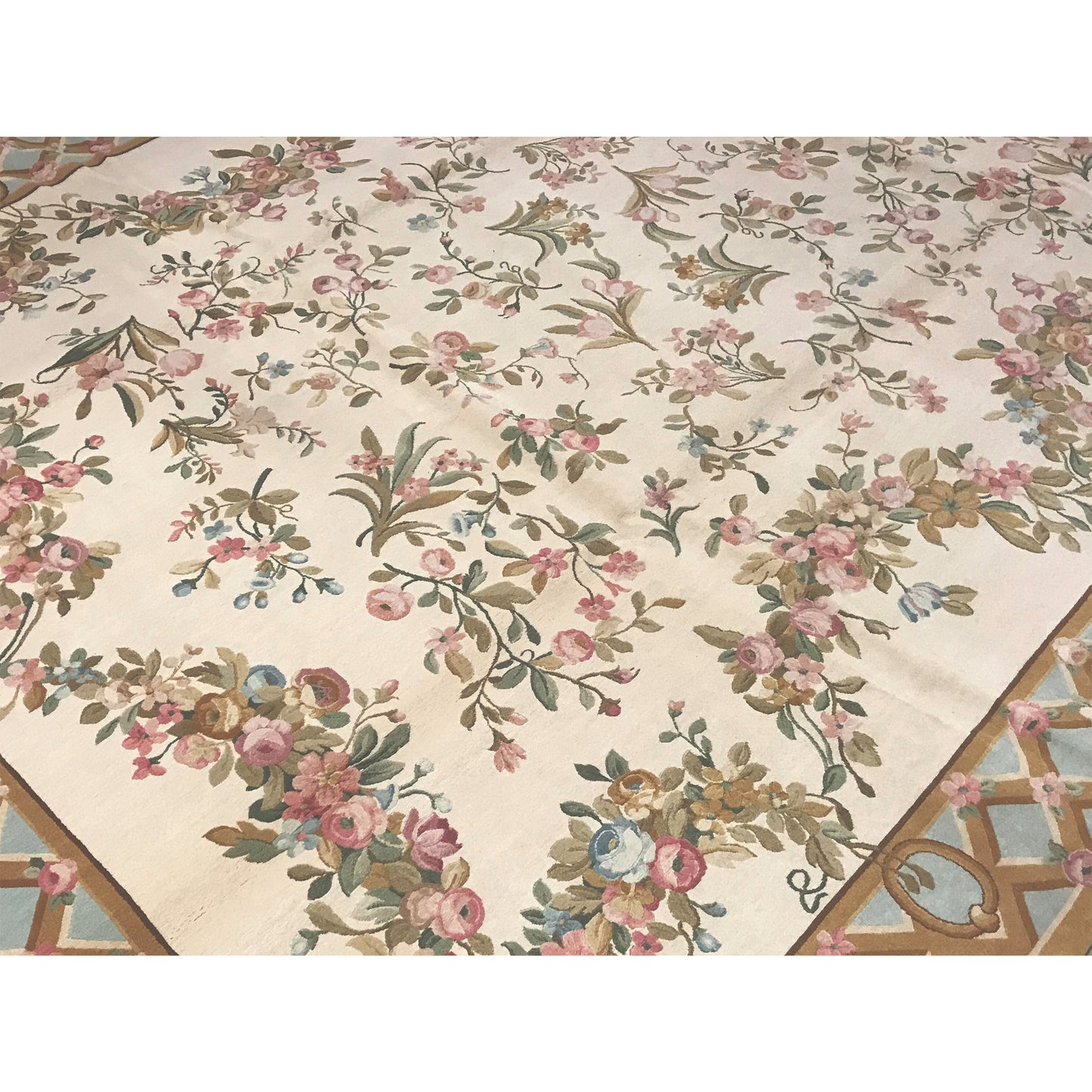 RENAISSANCE SAVONNERIE SAV42 IVORY / BLUE 9' X 12'1"