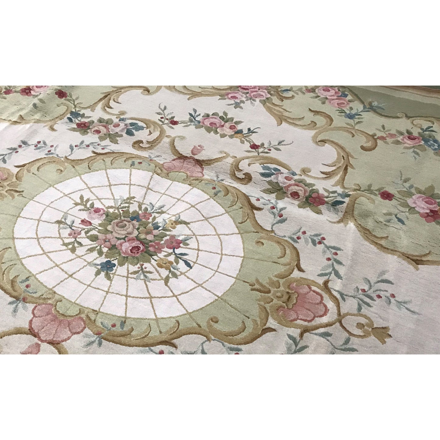 RENAISSANCE SAVONNERIE S146G IVORY / GREEN 10' X 14'