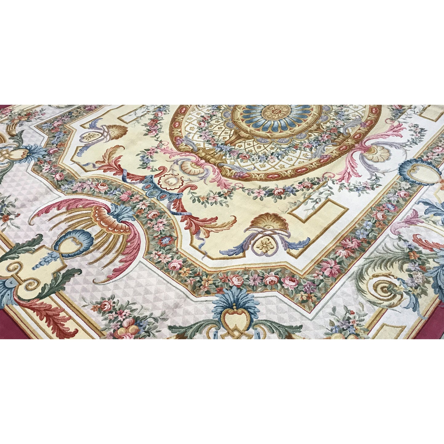 RENAISSANCE SAVONNERIE S-114 IVORY / ROSE 9' X 12'