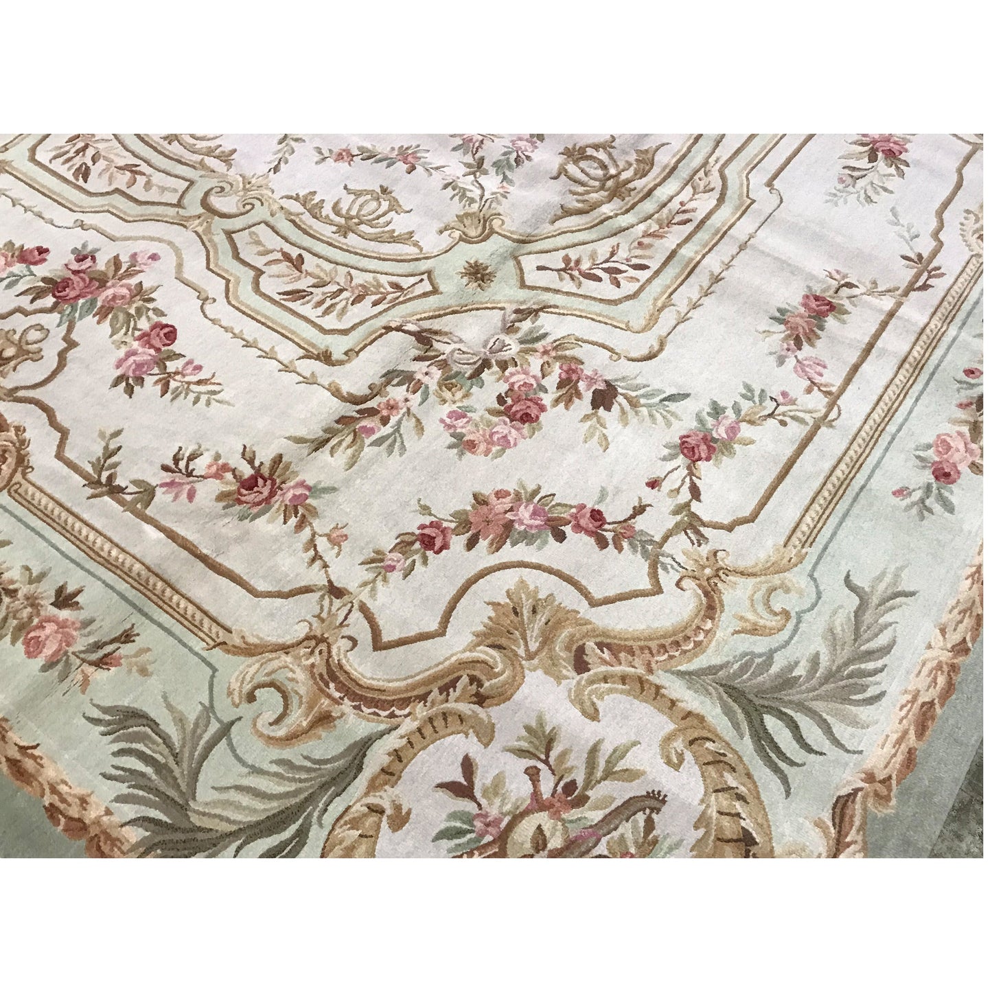 RENAISSANCE SAVONNERIE S109G IVORY / GREEN 10'11" X 16'