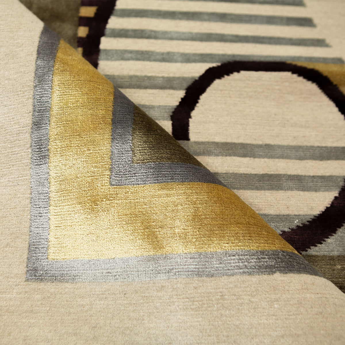 TIBETAN WOOL & SILK TIBET IVORY / CREAM 14'1" X 22'7"
