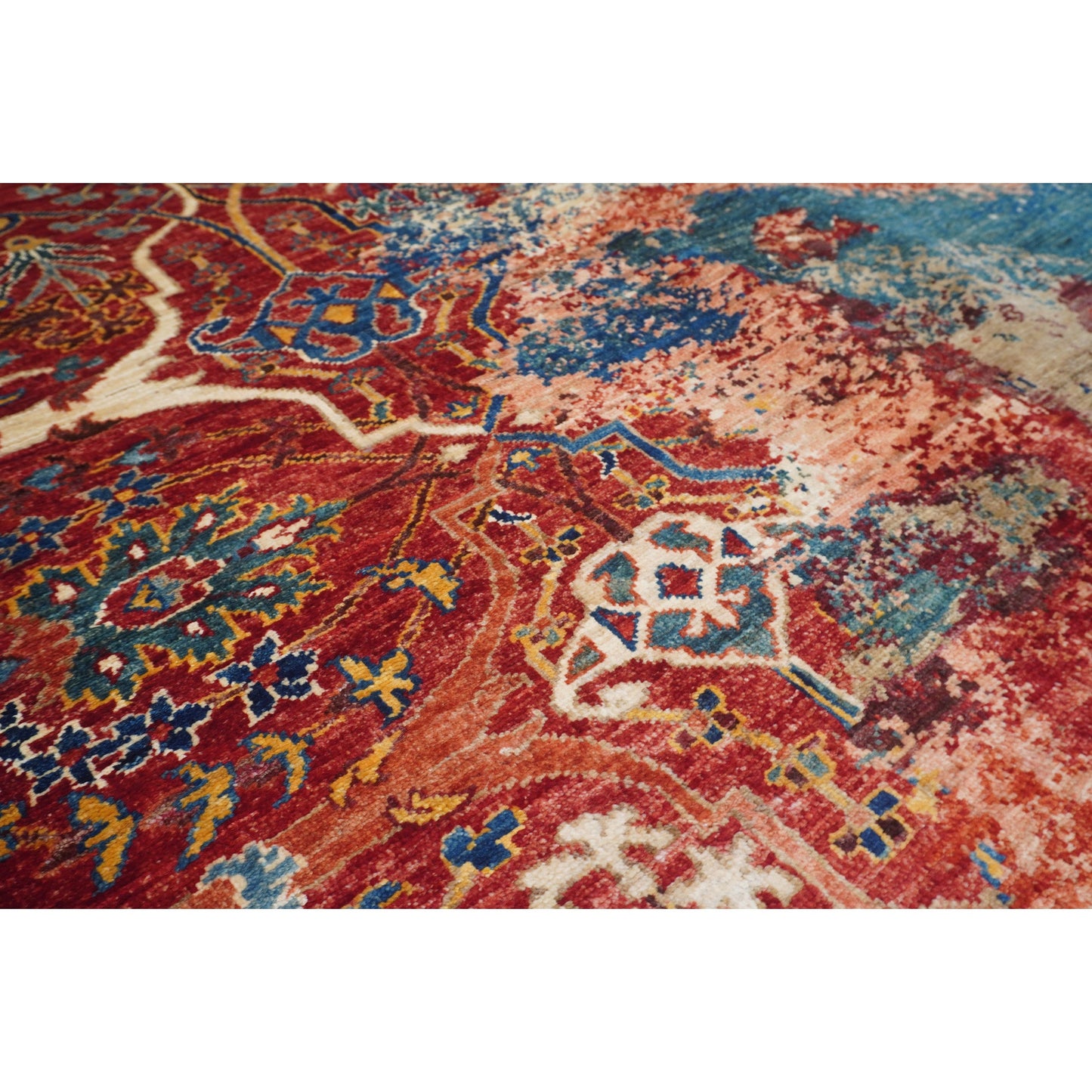 ARYANA MAMAB RED / MULTI 8'3" X 9'6"