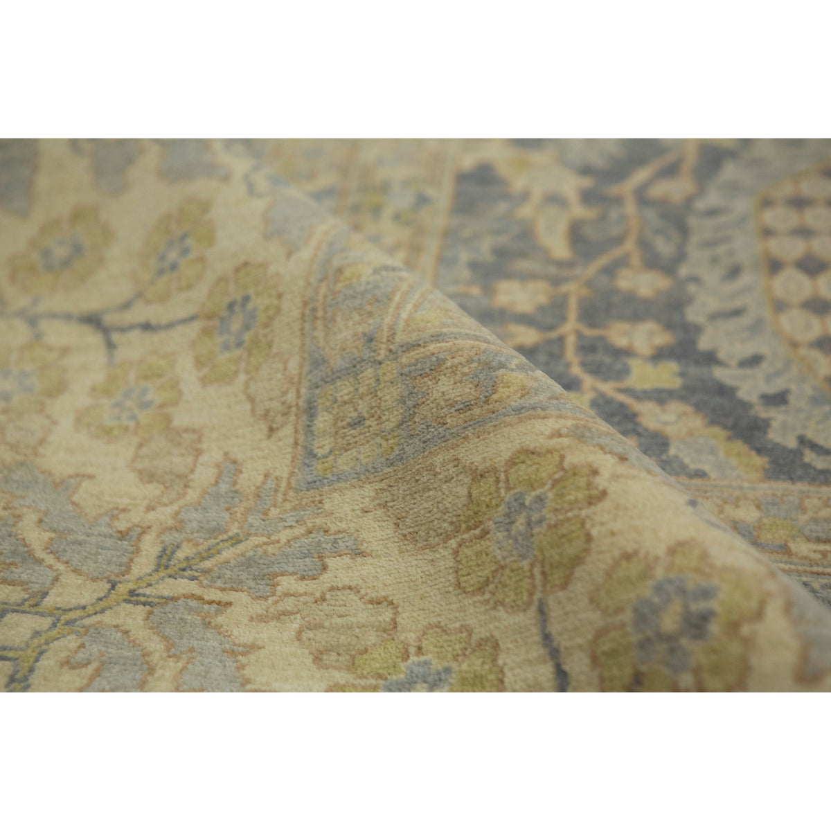ZIEGLER 2000 ZIEGL GREY / IVORY 13'11" X 23'4"