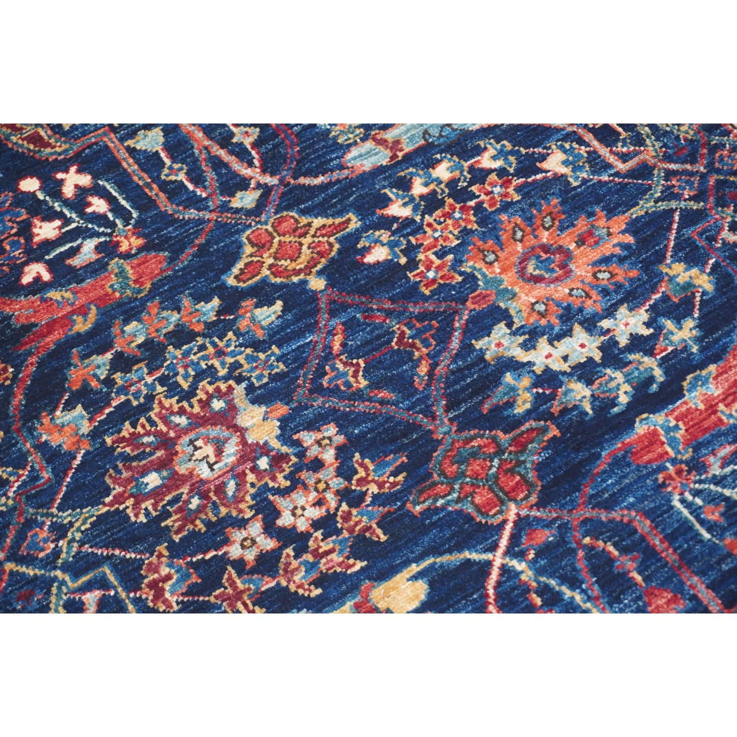 ARYANA ARYAN NAVY / RED 3'11" X 6'2"