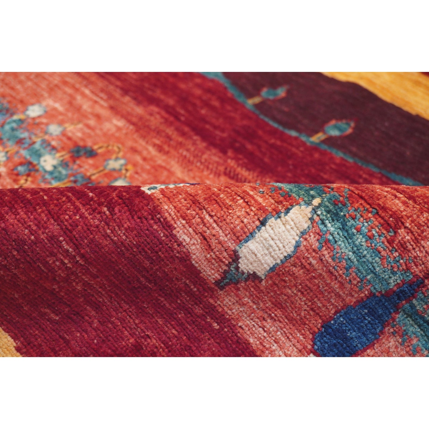 ARYANA GABEH RED / MULTI 3'10" X 5'8"