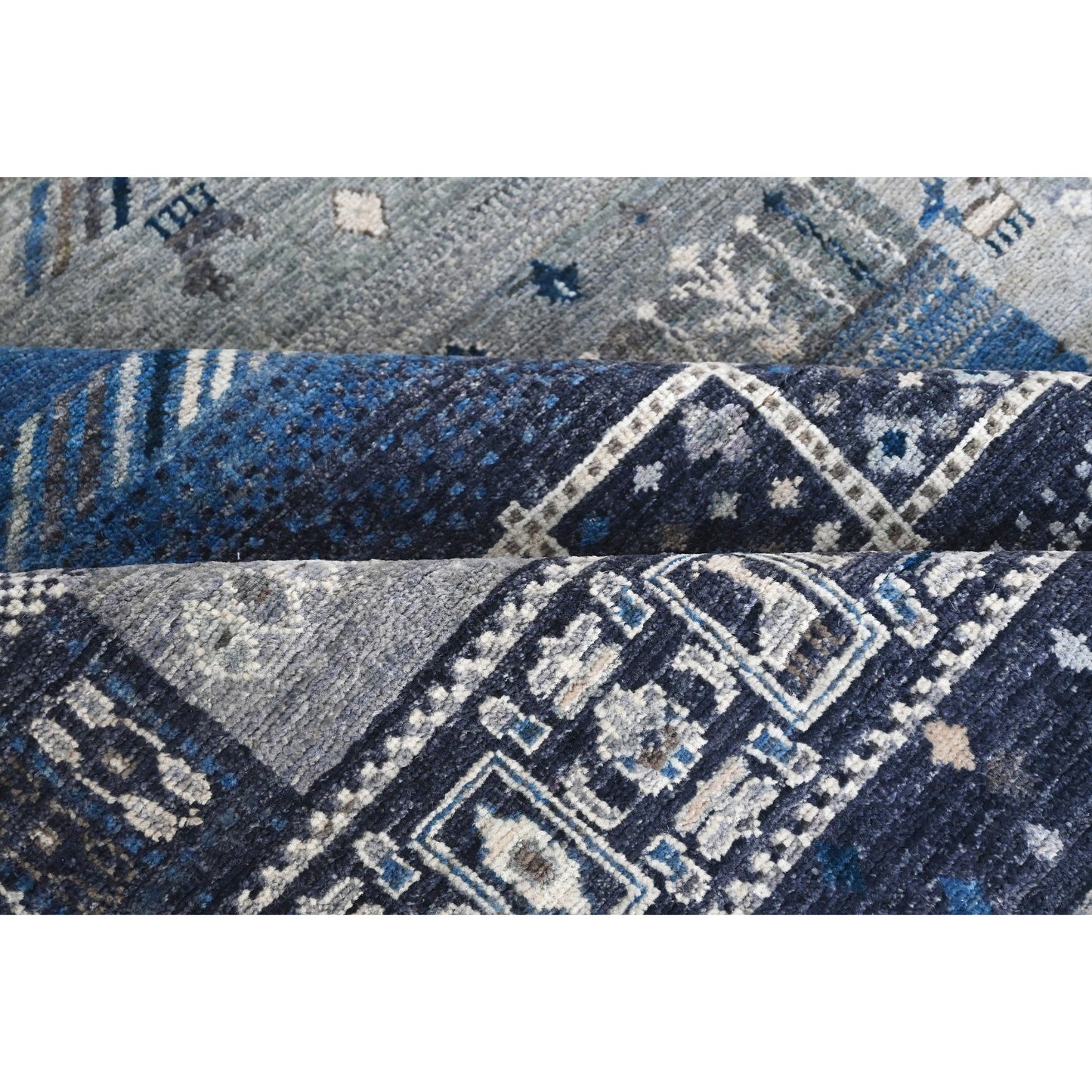 ARYANA GABEH BLACK / BROWN 5' X 6'10"
