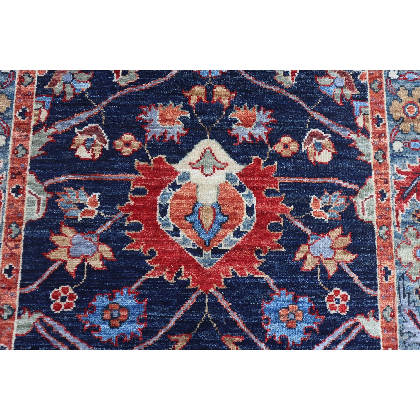 ARYANA ARYAN NAVY / GREEN 3'1" X 12'4"