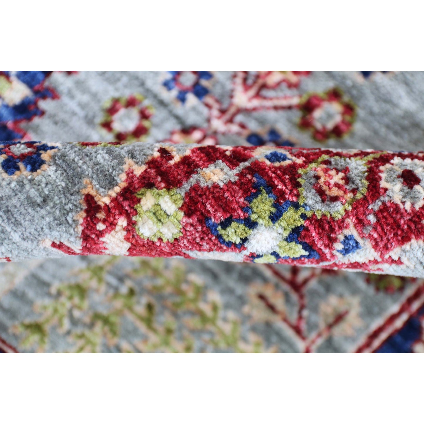 ARYANA TABRZ LIGHT GREEN / NAVY 2'8" X 13'10"