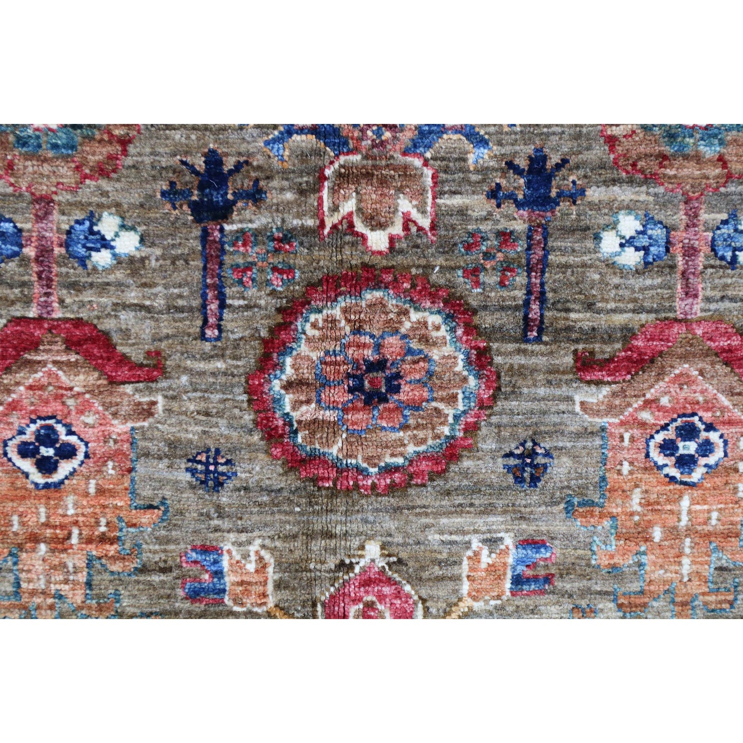 ARYANA ARYAN BROWN / RED 6'2" X 8'5"