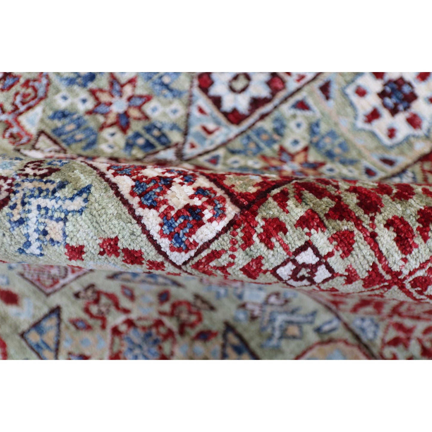 ARYANA MAMLU LIGHT GREEN / RED 7'10" X 10'4"