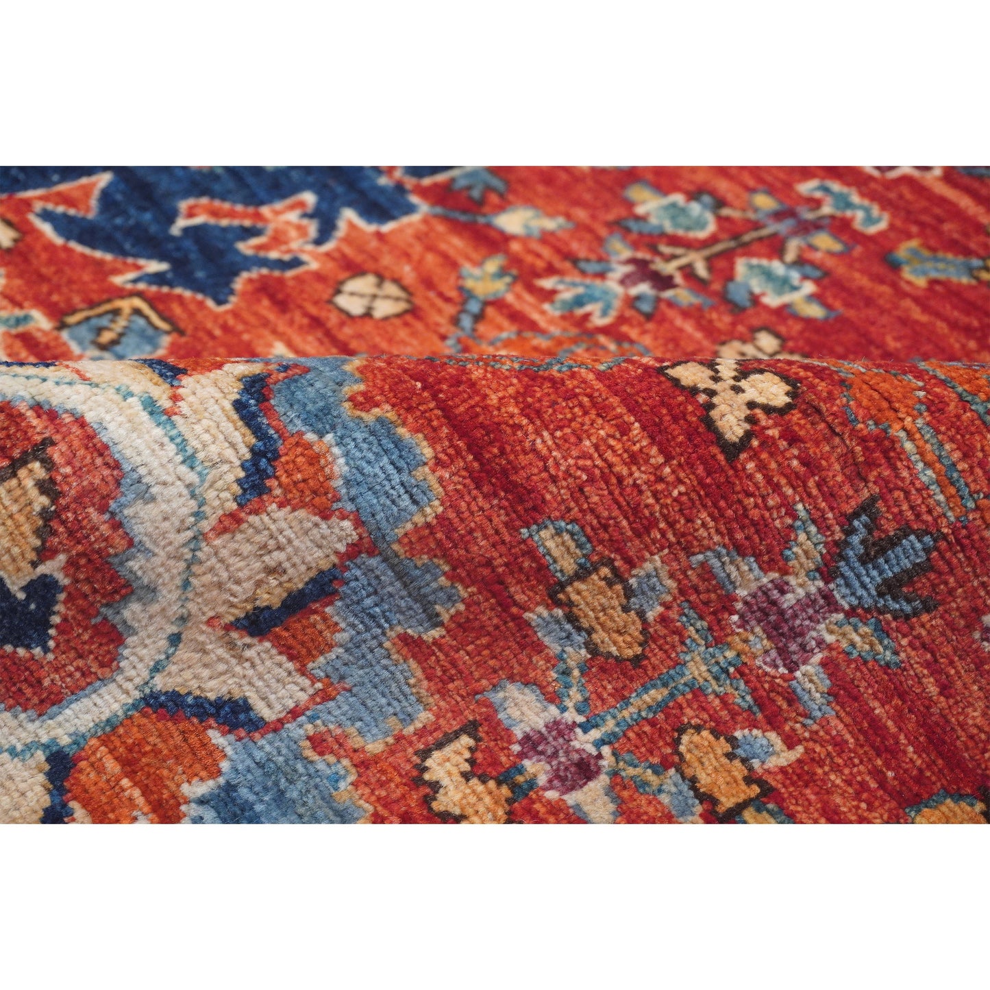ARYANA ARYAN RED / MULTI 4'9" X 5'2"