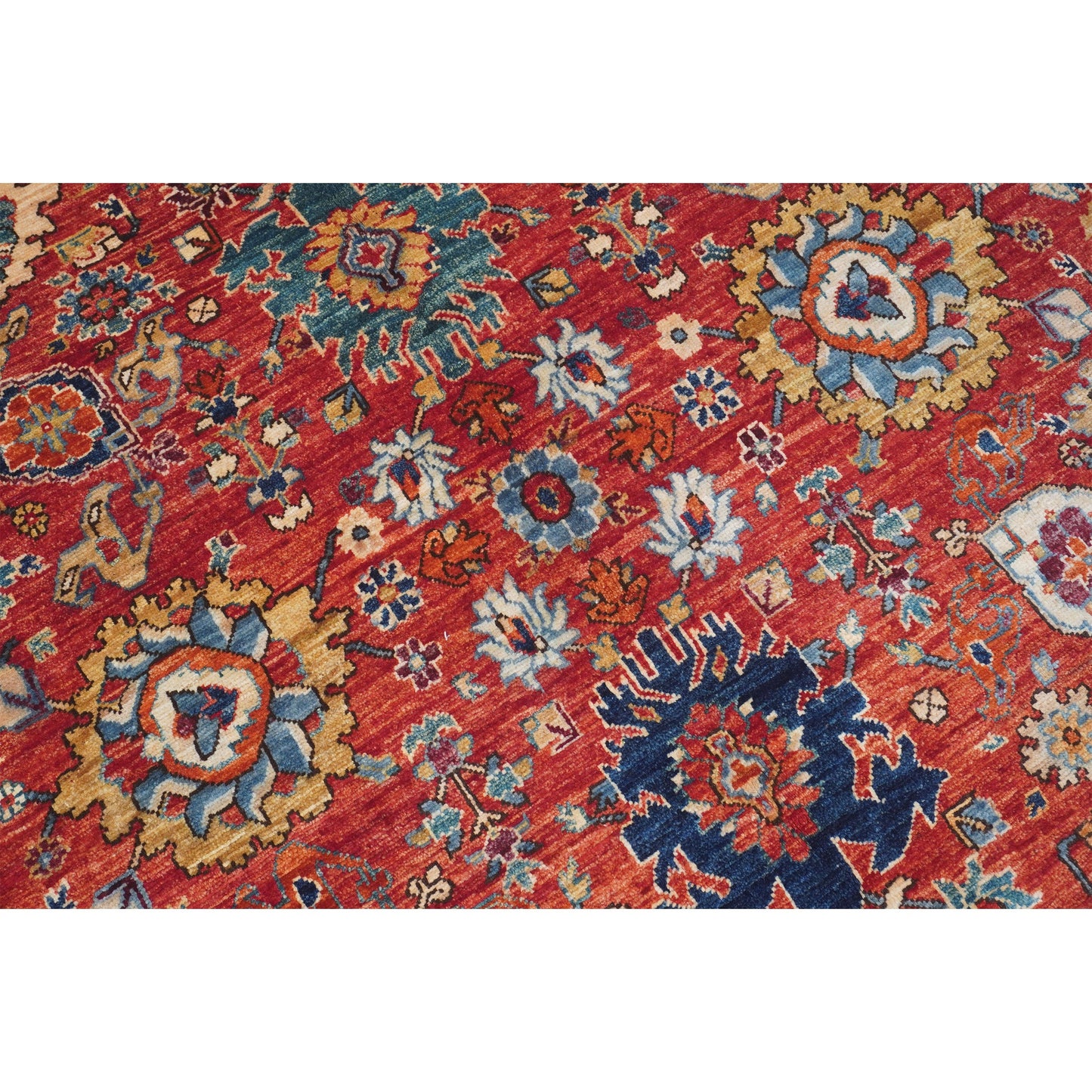 ARYANA ARYAN RED / MULTI 4'9" X 5'2"