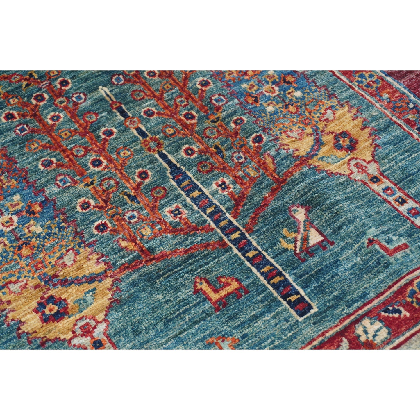 ARYANA GABEH RED / MULTI 5' X 6'9"