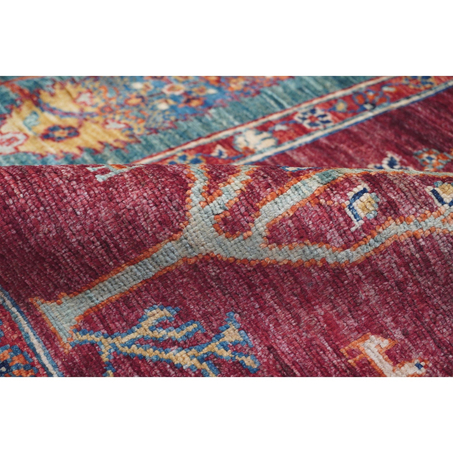 ARYANA GABEH RED / MULTI 5' X 6'9"