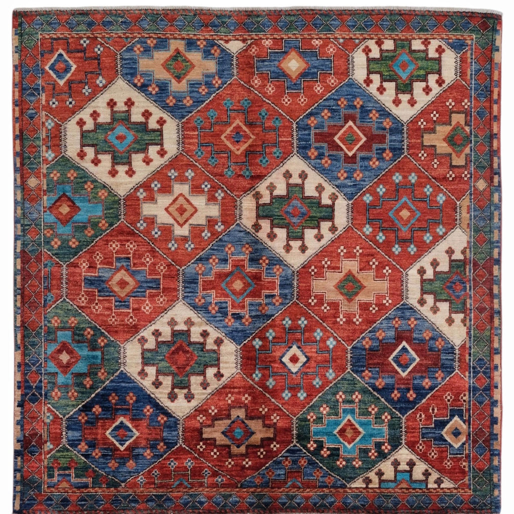 ARYANA ARYAN RED / NAVY 4'10" X 4'11"