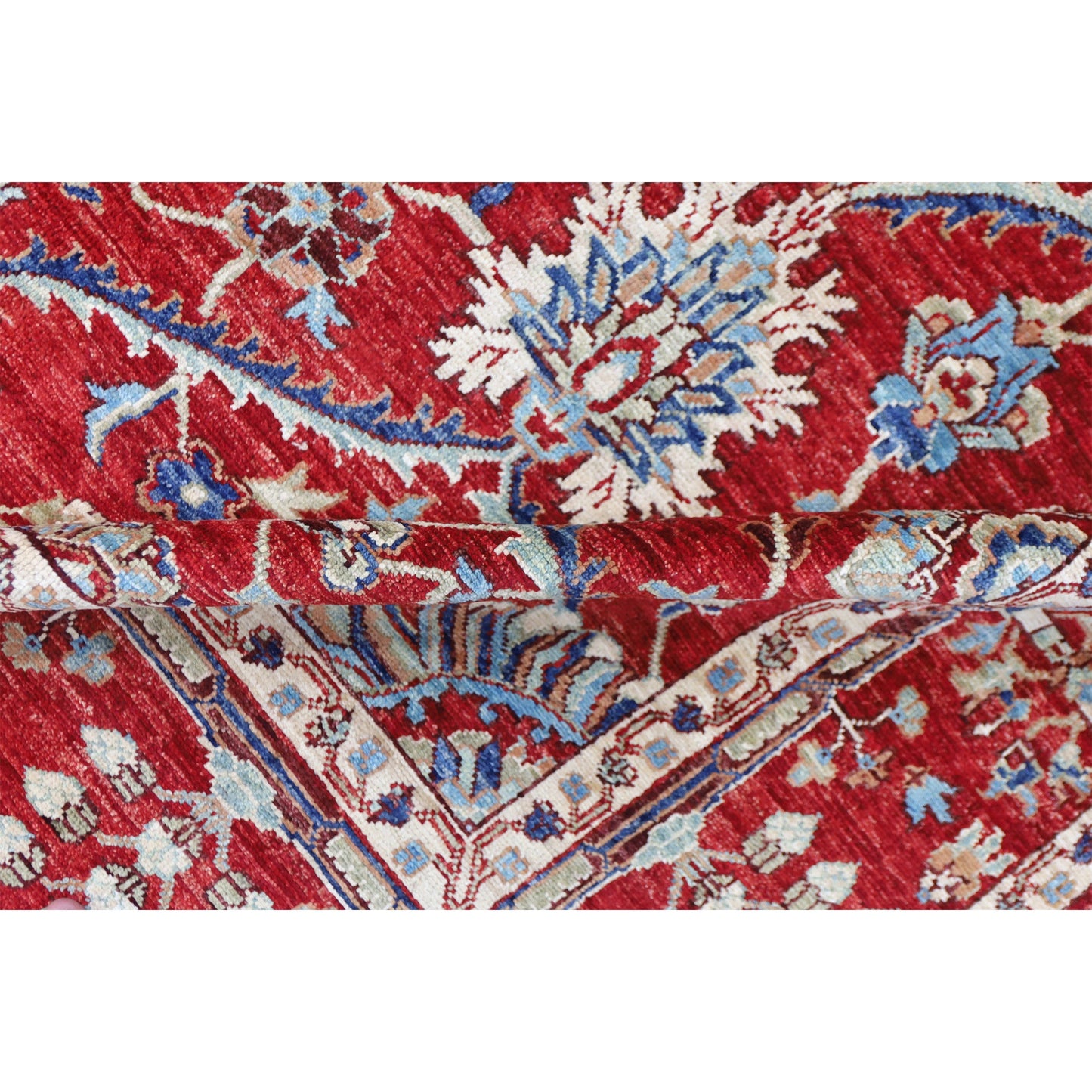 ARYANA ARYAN RED / RED 7'9" X 9'11"