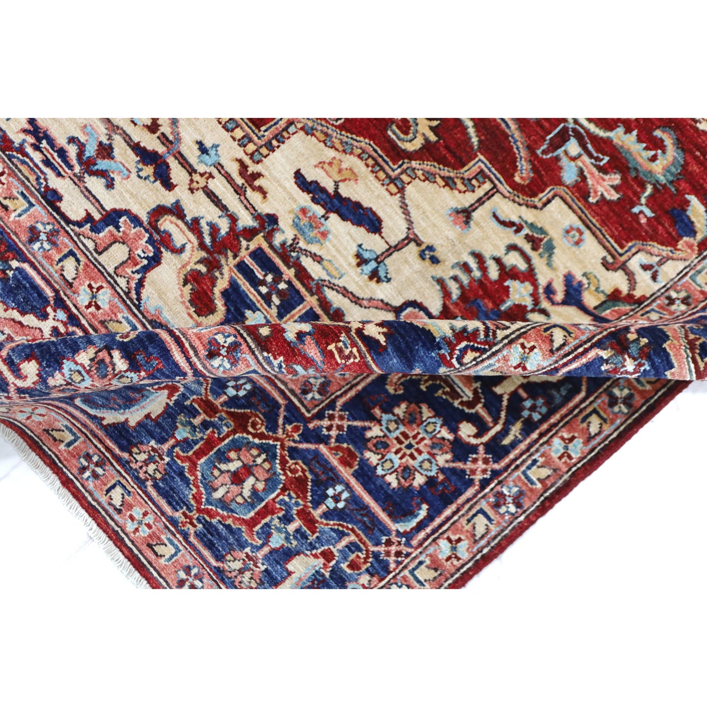 ARYANA ARYAN RED / NAVY 8'1" X 9'11"