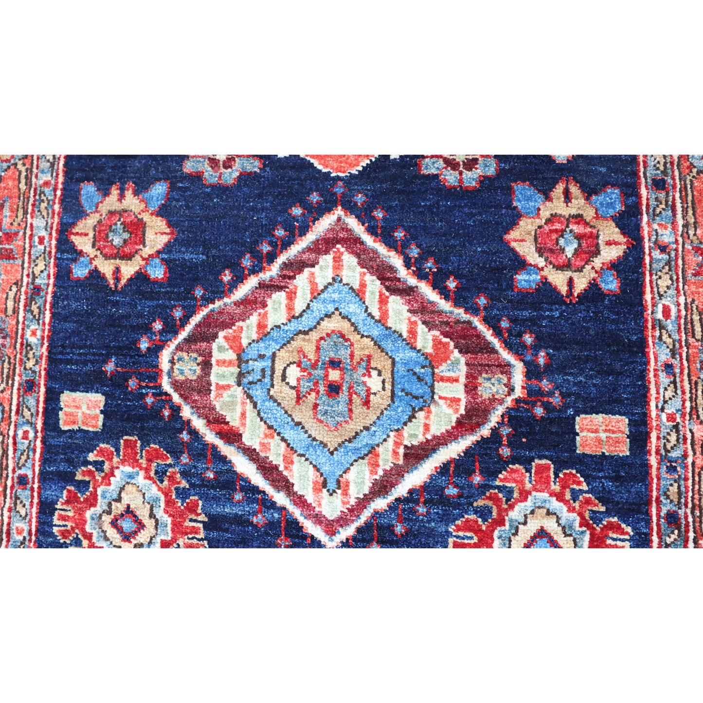 ARYANA ARYAN MULTI 2'7" X 17'5"