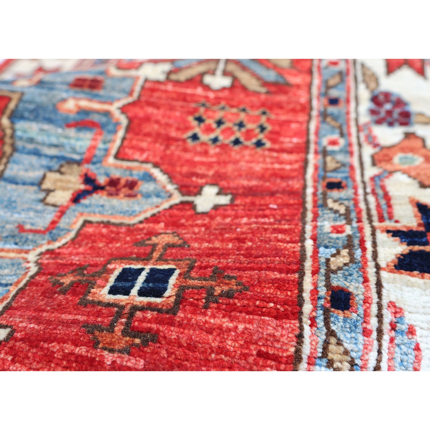 ARYANA ARYAN MULTI 2'8" X 14'