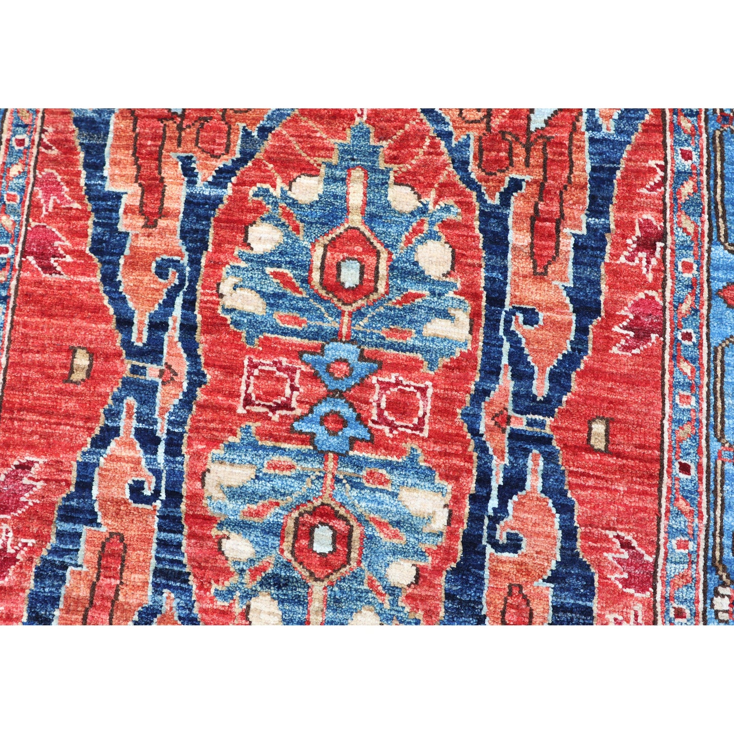 ARYANA ARYAN MULTI 2'8" X 10'3"