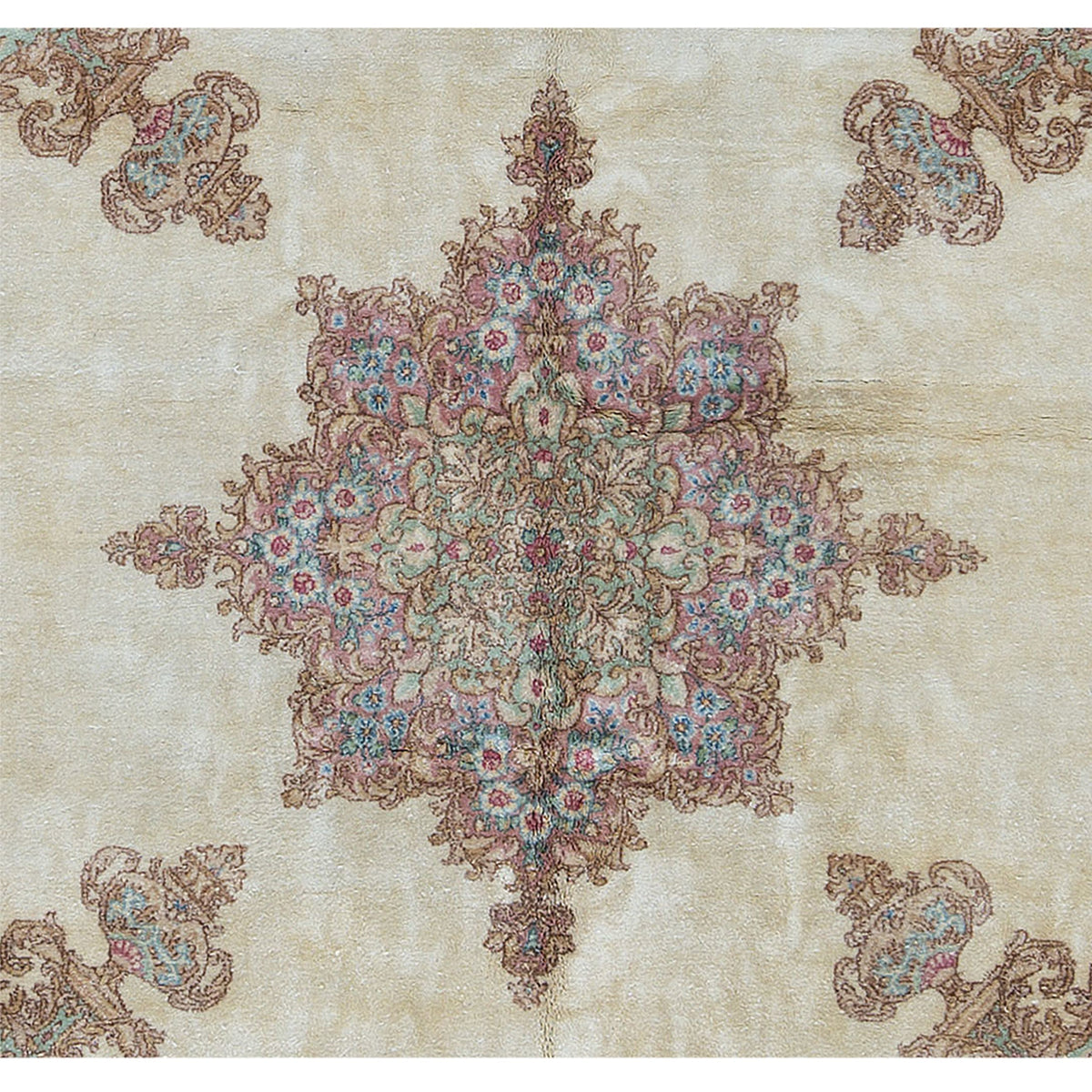SEMI-ANTIQUE KIRMAN IVORY 8'11" X 9'3"