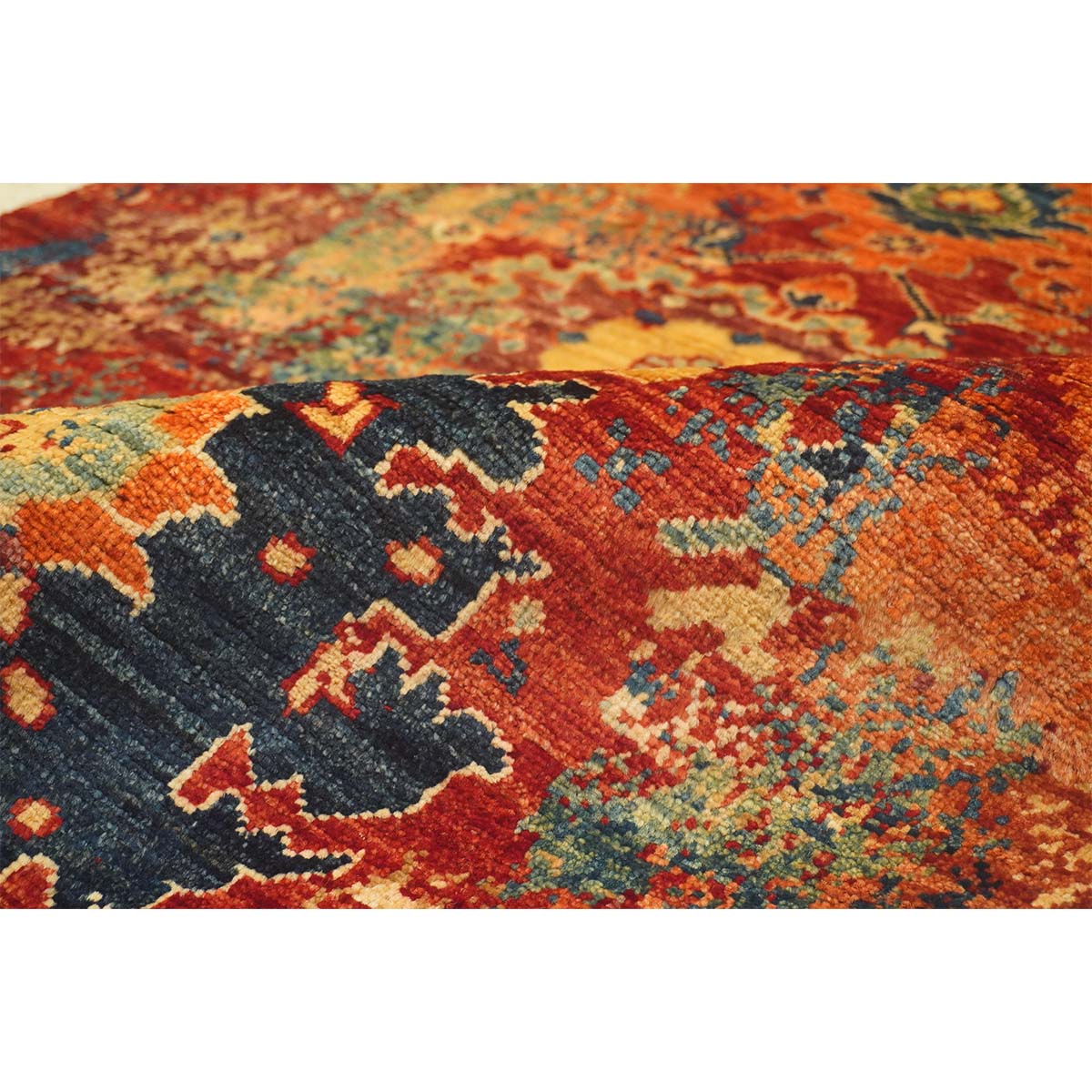 ARYANA PERAB RED / MULTI 2'6" X 9'6"