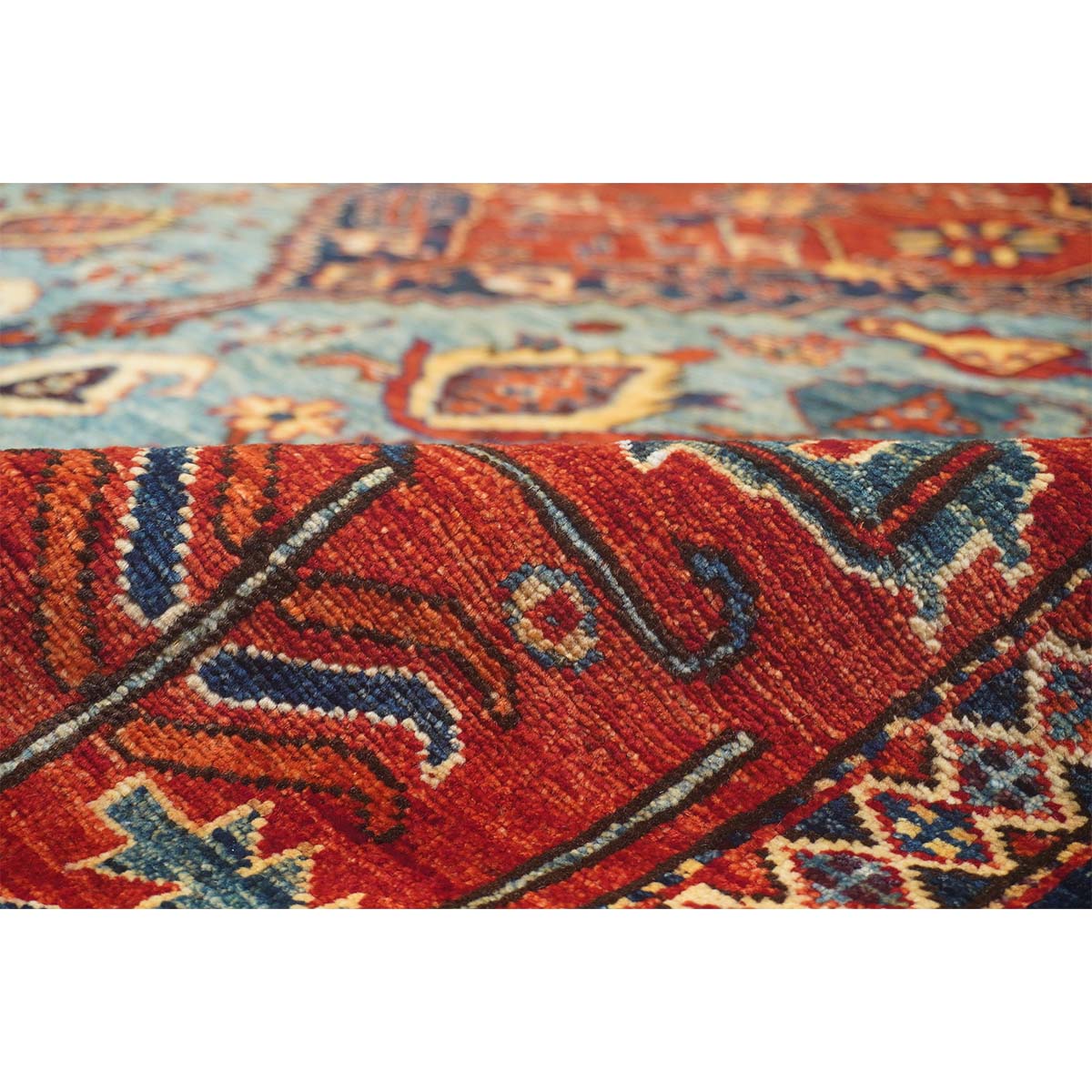 ARYANA ARYAN RED / BLUE 5'11" X 8'4"