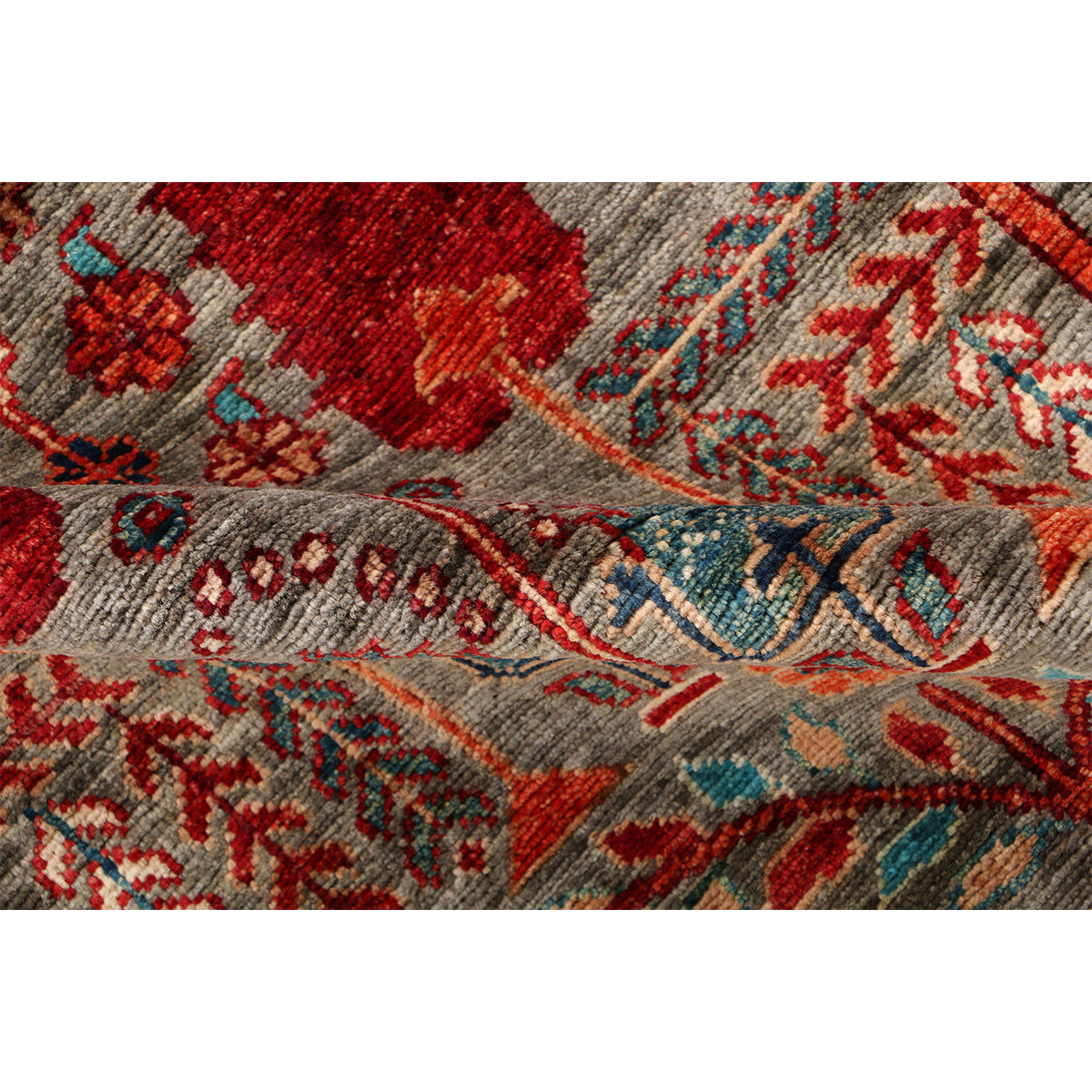 ARYANA ARYAN GREY / RED 2'7" X 9'10"