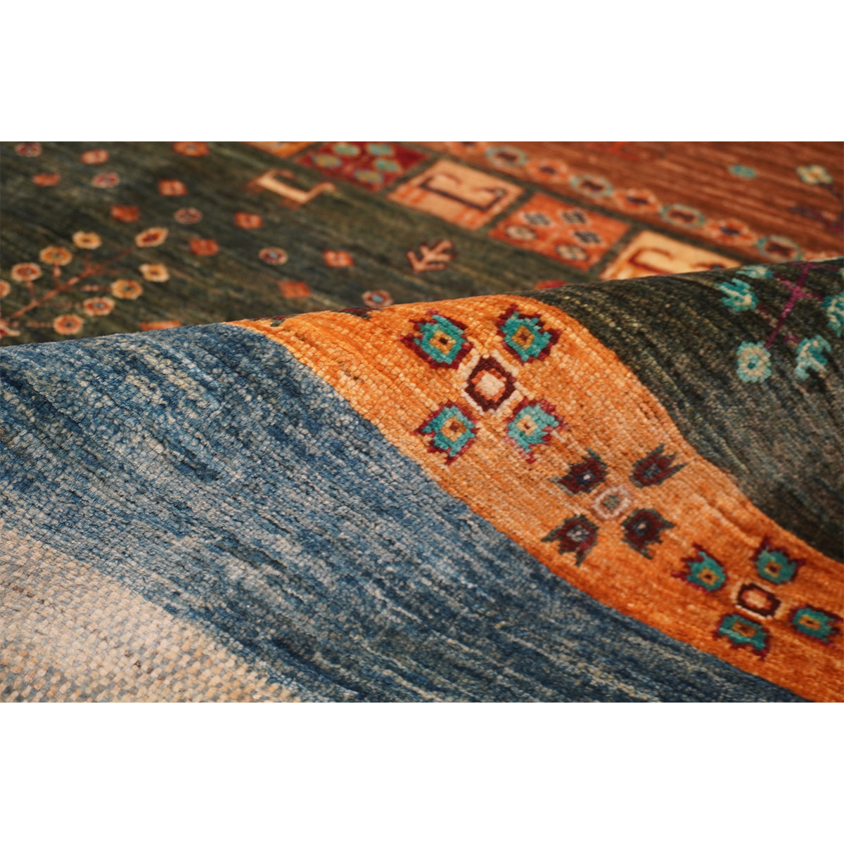 ARYANA GABEH LIGHT BLUE / MULTI 9'1" X 12'1"