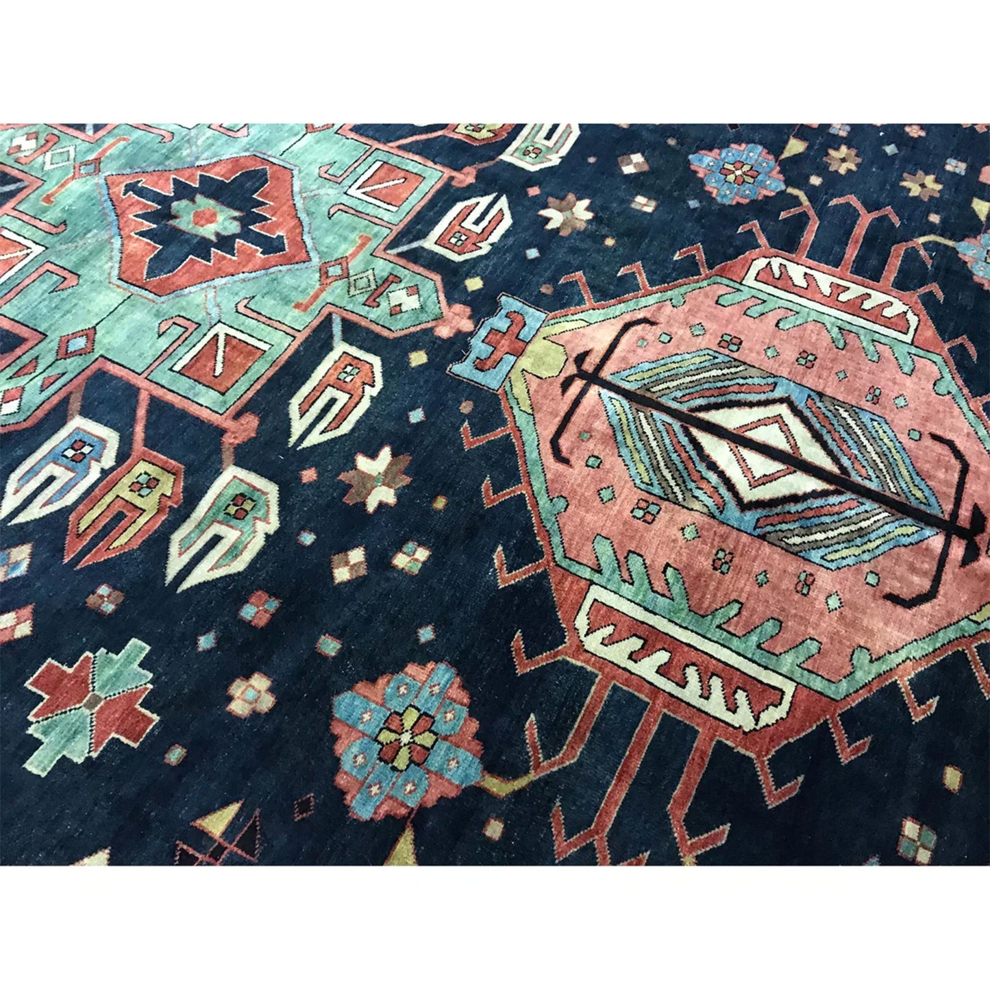 ANTIQUE SERAPI HER15 BLUE / RED