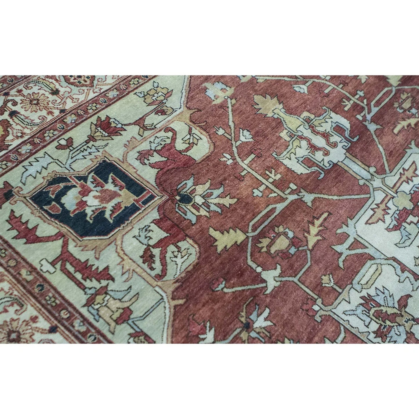 ANTIQUE SERAPI P2SER RED / IVORY