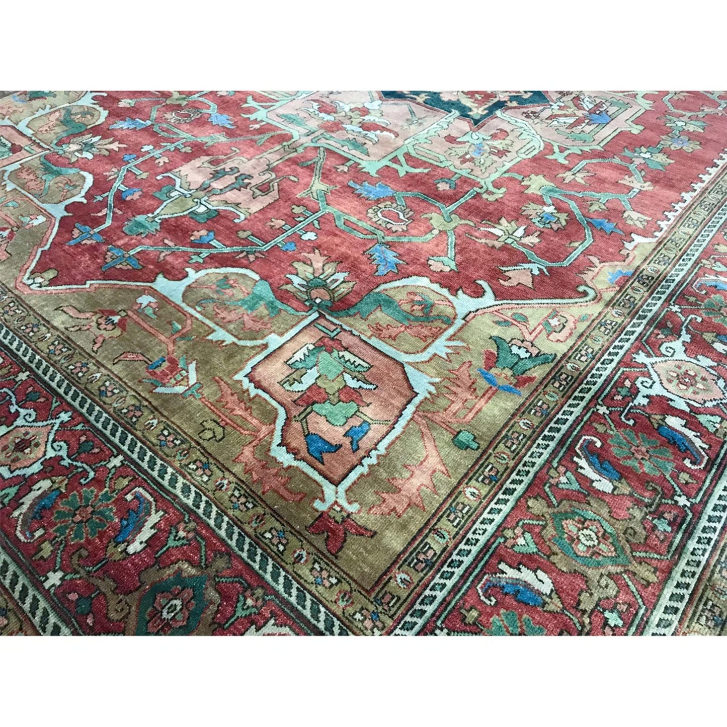 ANTIQUE SERAPI P2SER RED / RED 13' X 18'7"