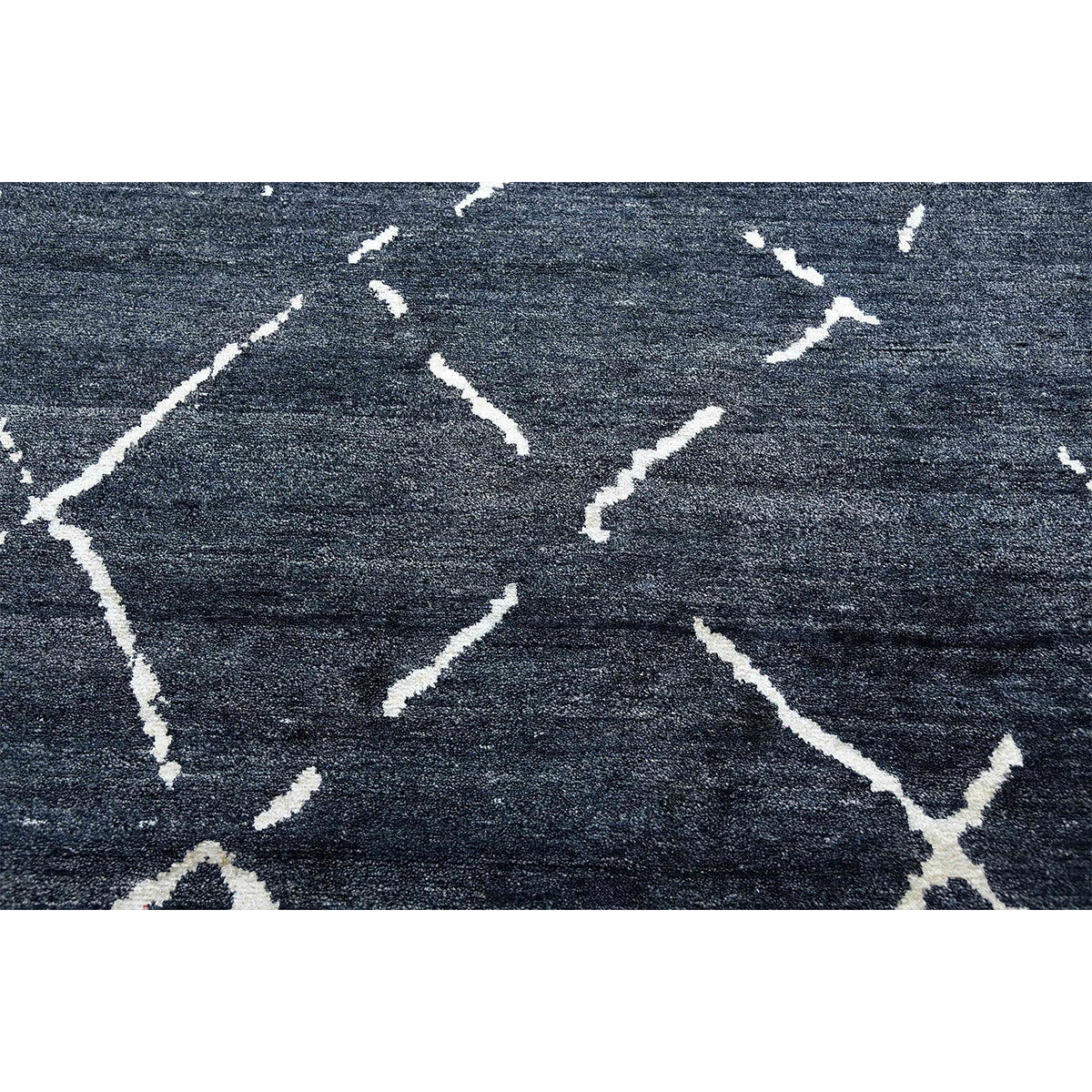 CANTERBURY SILK JM290 BLACK / IVORY