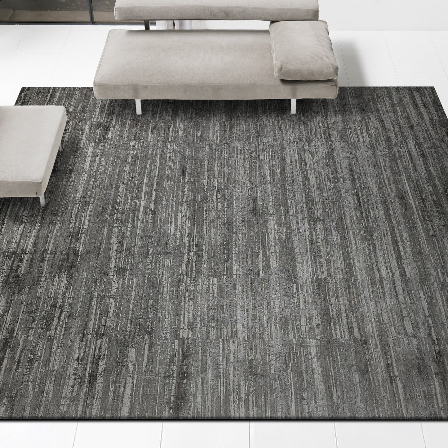 HANDLOOMED JACQUARD RK087 IVORY / CHARCOAL