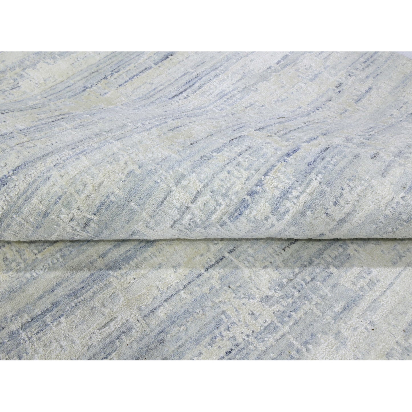 HANDLOOMED JACQUARD RK350 IVORY / BLUE