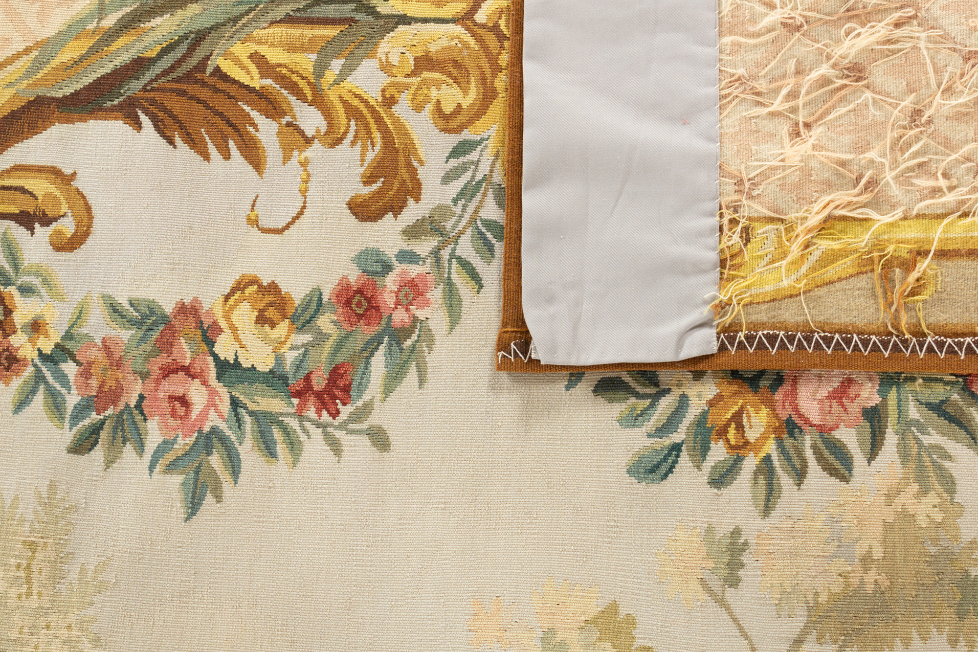 French 18. Текстиль Франция 18 века. Тапестри ткань портьерная. Панель и гобелен. Ткань муар 17 век.